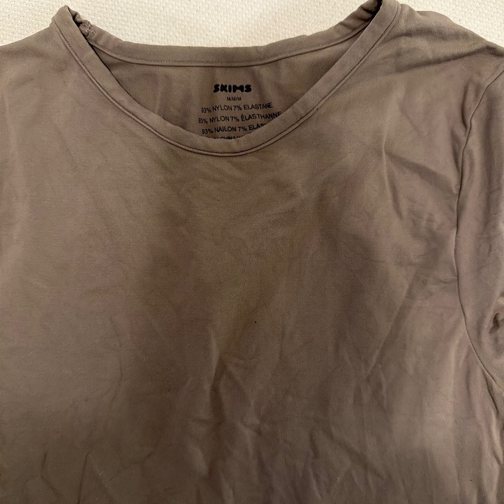 Skims shirt